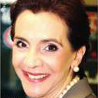 LÚCIA HIPPOLITO