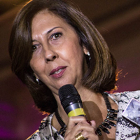 LÚCIA FARIA